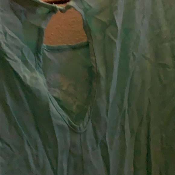 Torrid cold shoulder top - Picture 2 of 2